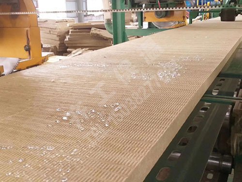 巖棉保溫板施工需要注意什么？