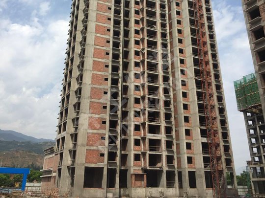 復(fù)合巖棉板的結(jié)構(gòu)是什么？